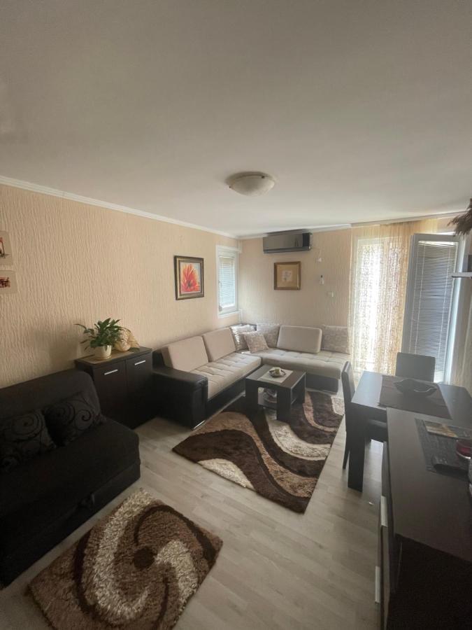 Appartamento For Rent In